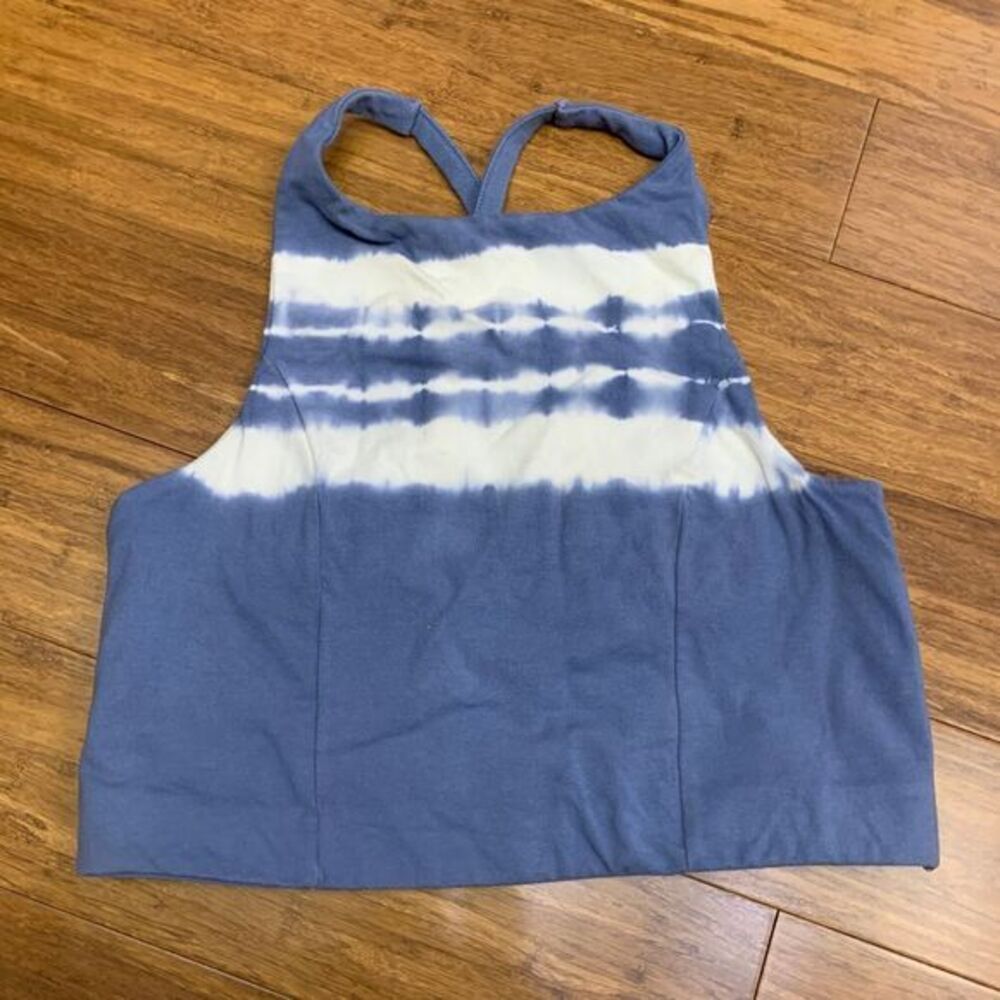 Aerie Chill Play Move Womens M Blue Tie Dye High Neck Sports Bra Criss Cross